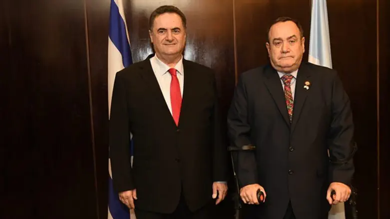 גיאמטי וכ''ץ