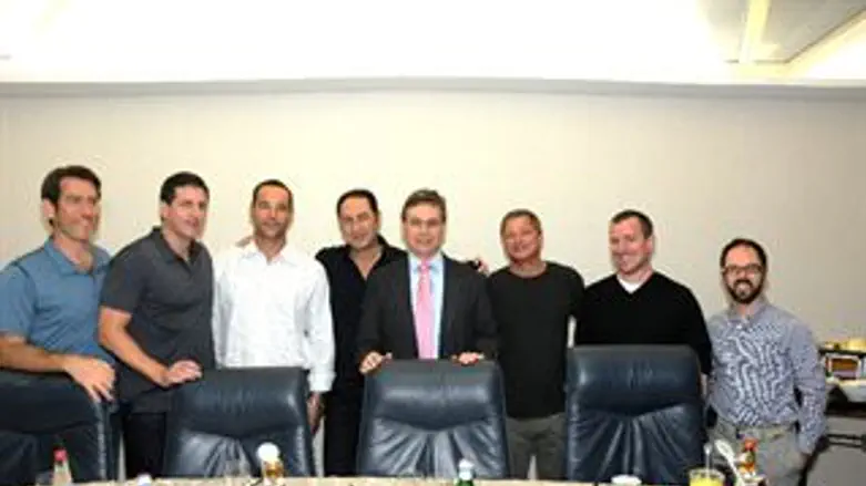 דני איילון והבכירים מהוליווד