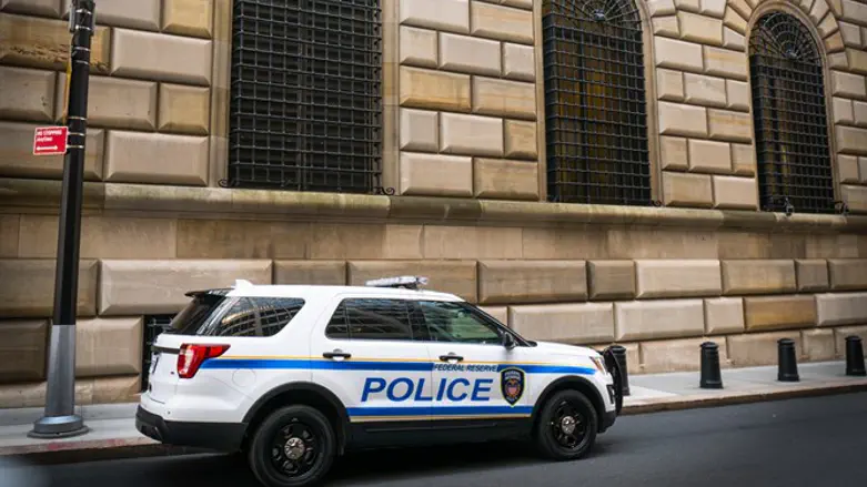 США. Нью-Джерси. Полицейская машина