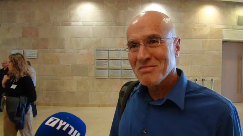 פרופ' יורם יובל