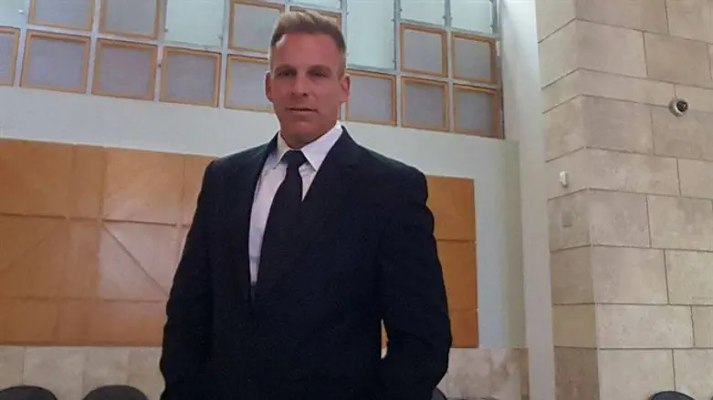 עו"ד ניר לרך