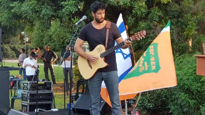 עידן עמדי