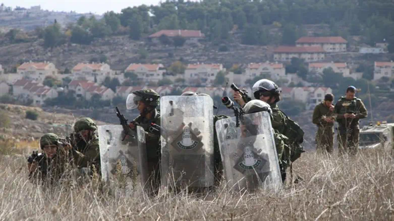 לוחמים בתרגיל