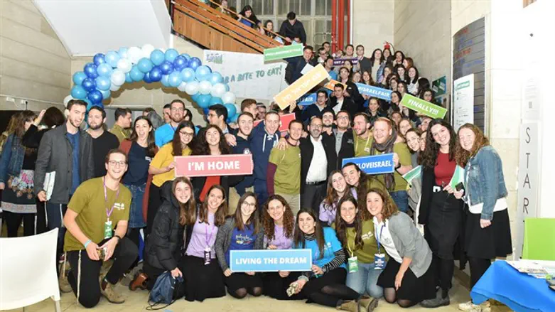 Israel Fair Saturday night