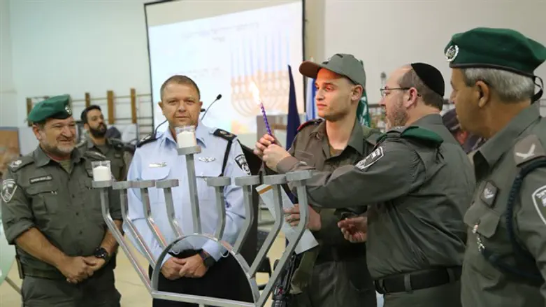 הדלקת הנר במג"ב