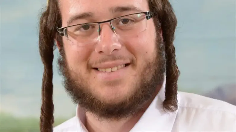 מודה-ניסים אהרונסון