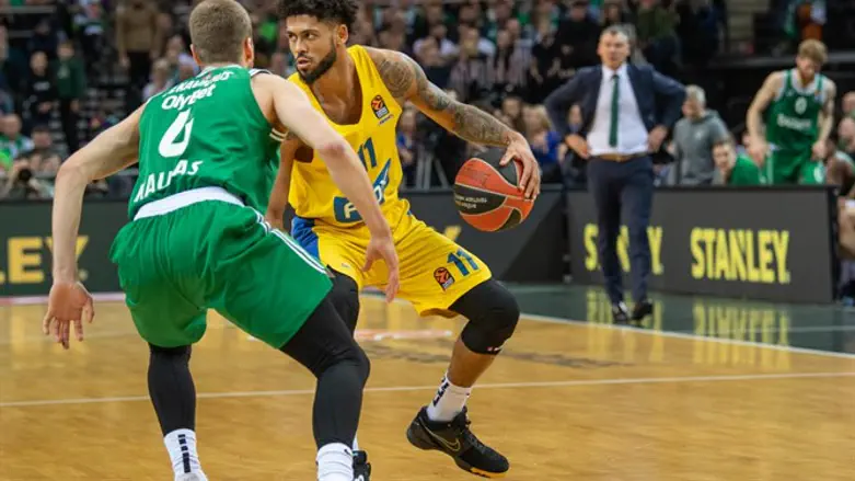 טיילר דורסי מול ז'אלגיריס