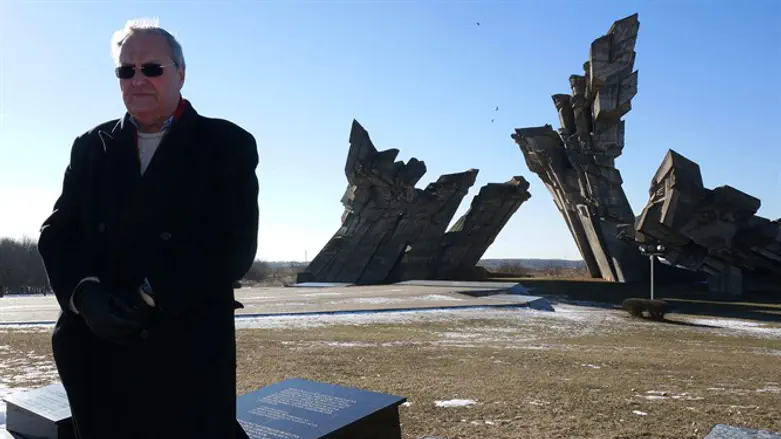 Nazi-hunter Efraim Zuroff saying Kaddish, a mourning prayer, for Holocaust victi