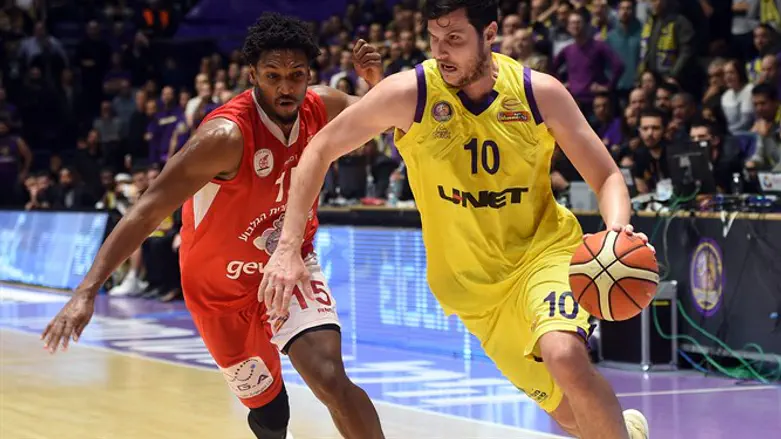 פניני בדרכו לעוד ערב קליעה משובח