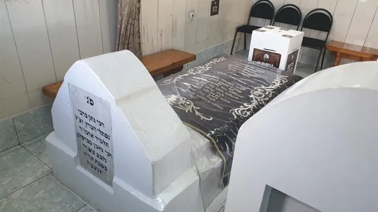 ציון קבר רבי נתן מנמירוב