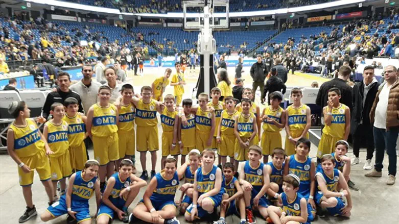 ילדי בנימין על הפרקט