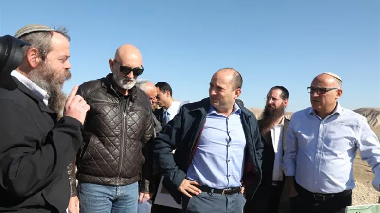 Bennett in Jordan Valley