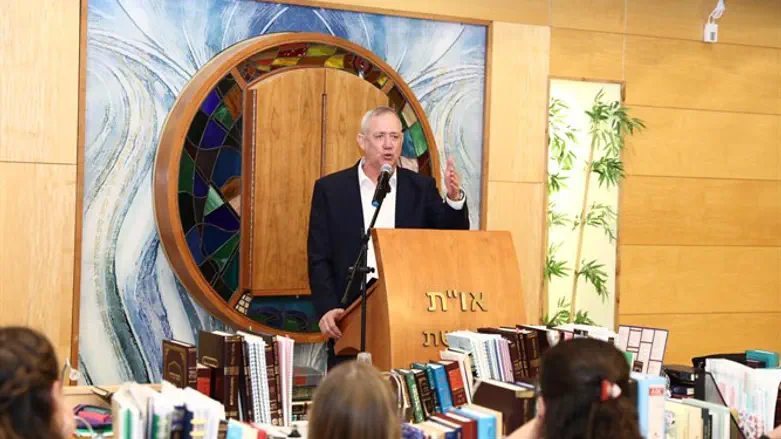 בני גנץ במדרשת לינדנבאום, בשבוע שעבר