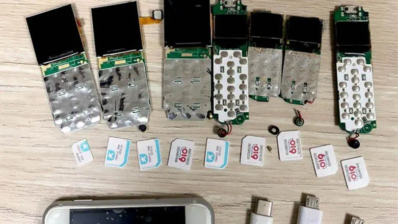 The phones that were smuggled