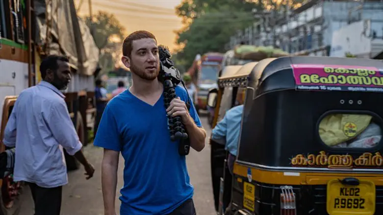 Дрю "Бински" Голдберг в Индии