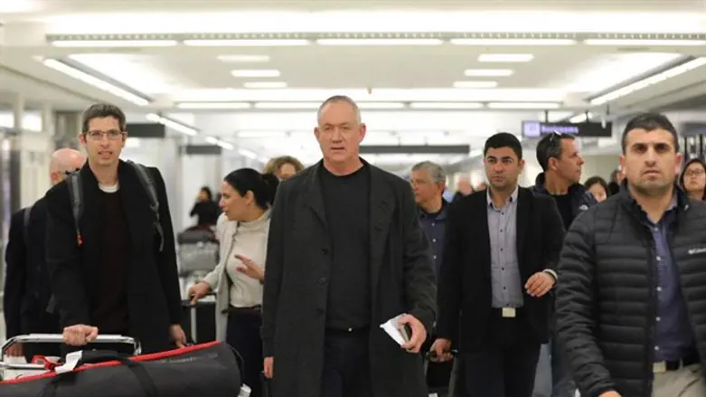 Gantz after landing in Washington