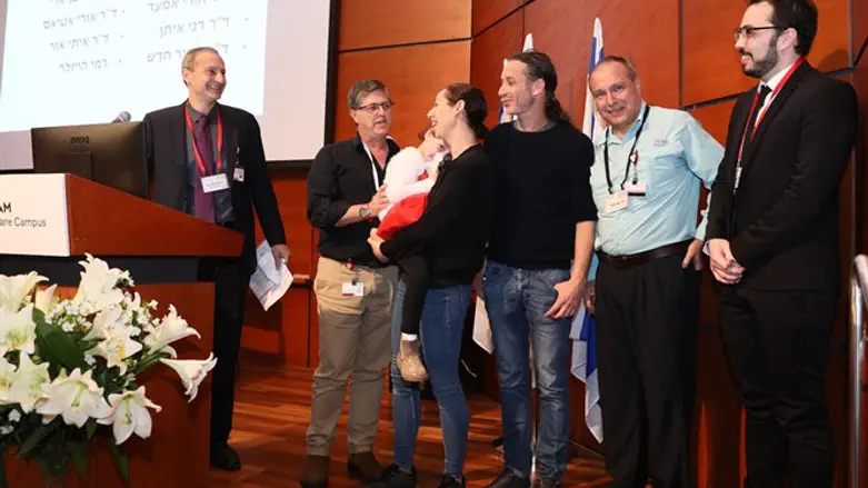 משפחת לידסקי על במת הכנסים 