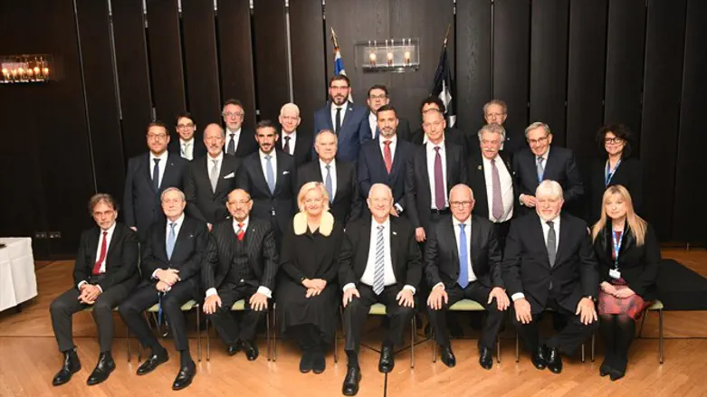 Rivlin with heads of Jewish communities