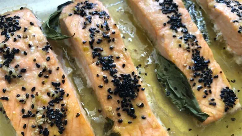 סלמון עם בזיליקום