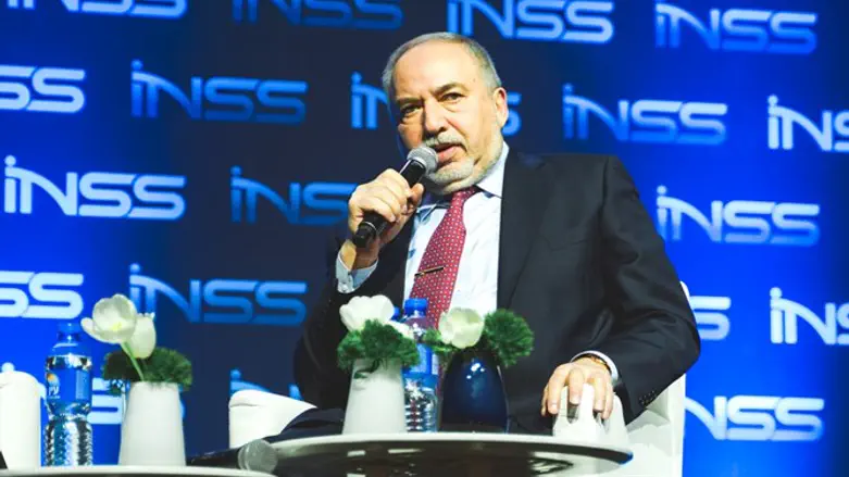 Авигдор Либерман