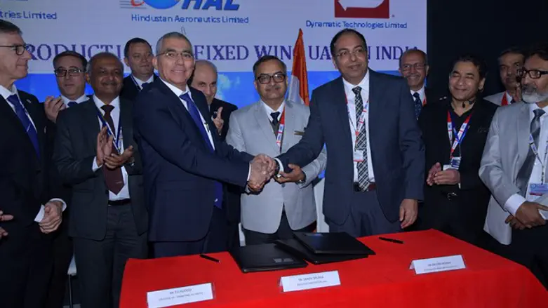 מעמד החתימה במסגרת תערוכת תערוכת DefExpo