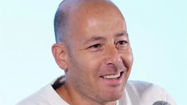 דורון ניר צבי