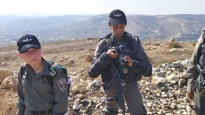 "פעילות מנוגדת לחוקי הגנת הפרט". שוטרות מג"ב מצלמות תושבים ביצהר