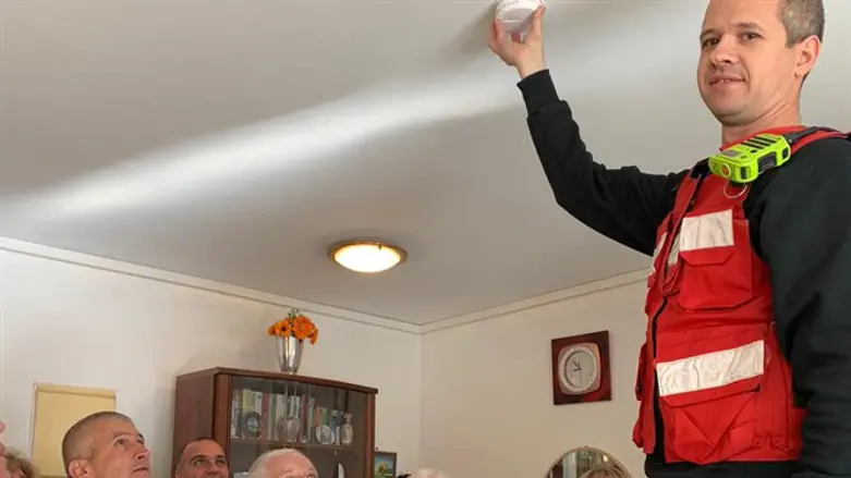 התקנת הגלאים