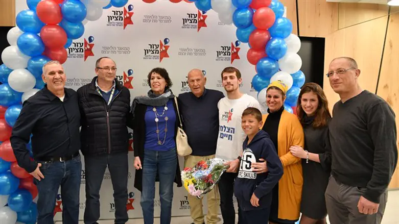 תמונה מתוך מפגש תורם-נתרם של עזר מציון