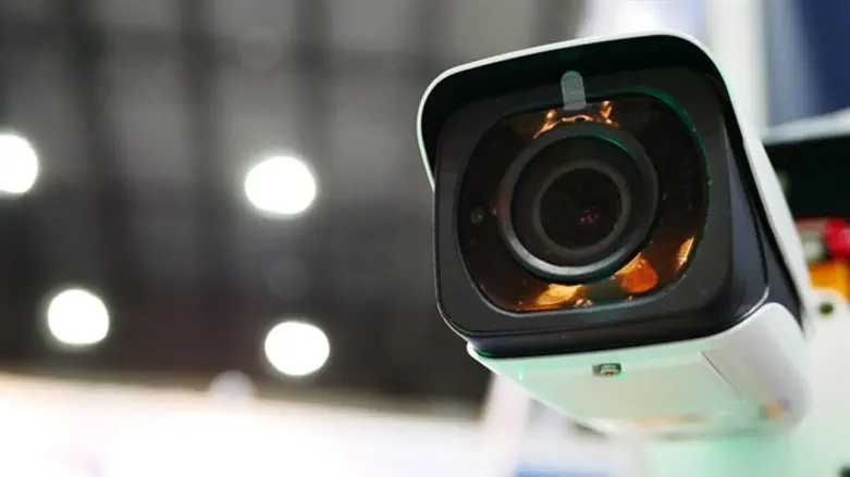 מצלמת אבטחה