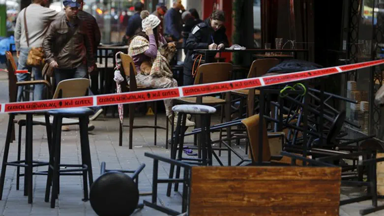 זירת הפיגוע בפאב בתל אביב