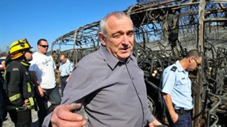 אהרונוביץ בזירת הטרגדיה בכרמל