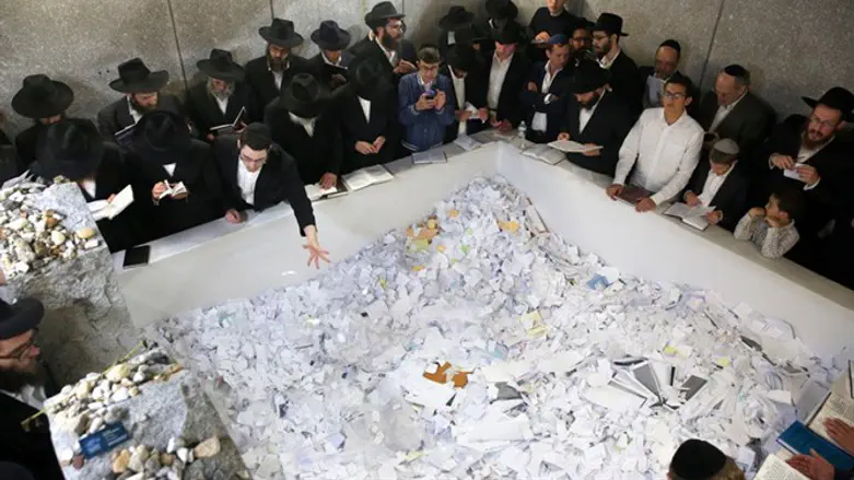 The grave of the Lubavitcher Rebbe