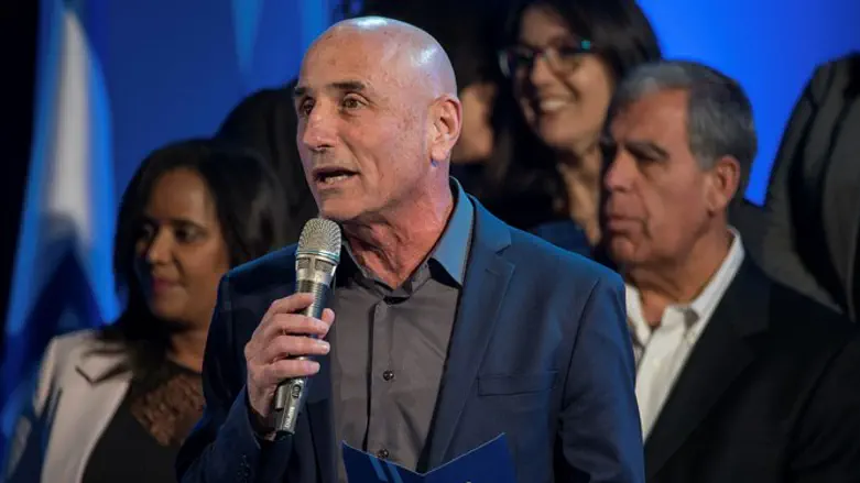 Ofer Shelah