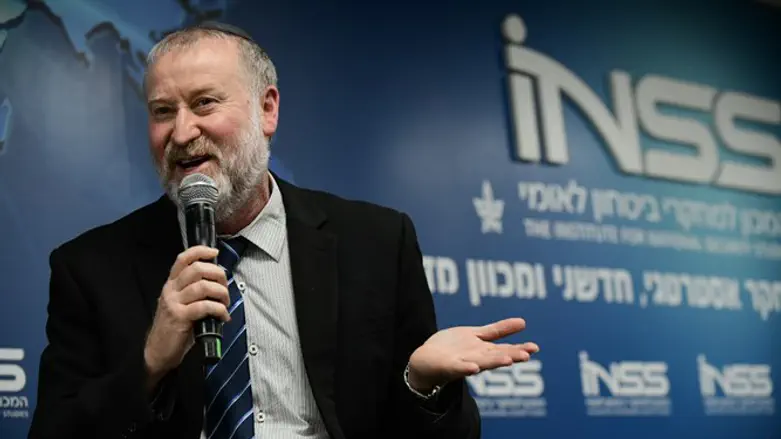 אביחי מנדלבליט