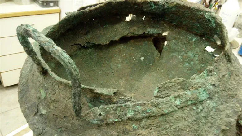 קדירת ברונזה ממצאי החפירות