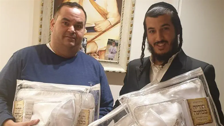 התפילין מוכנות להגעת הישראלי מיפן