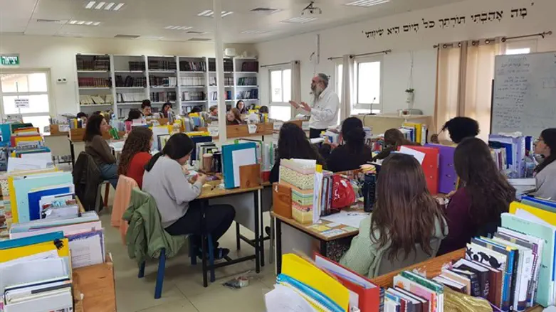 הרב שפירא בשטח