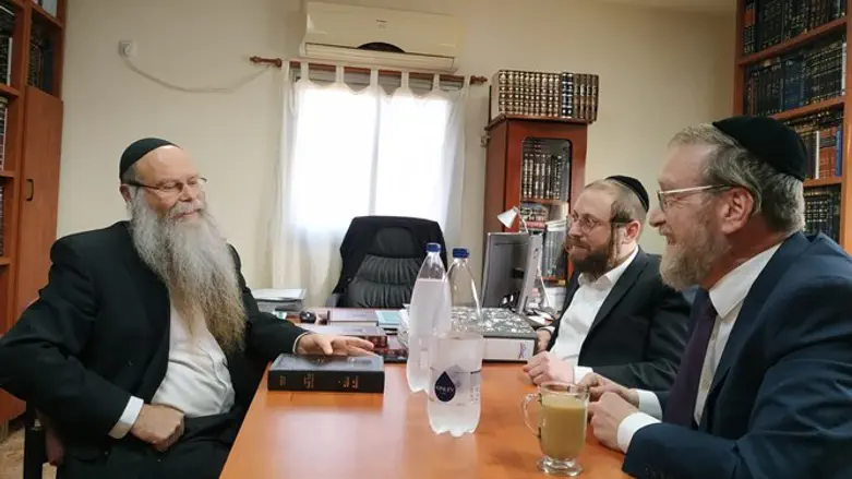 פינדרוס עם הרב דודקביץ'