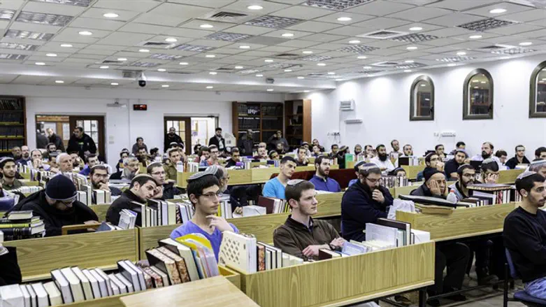 האזכרה לרב איתמר בן גל