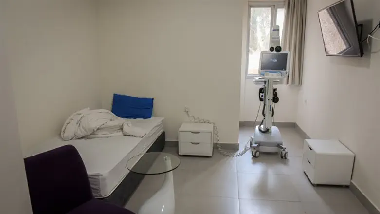 Палата в больнице "Шиба"