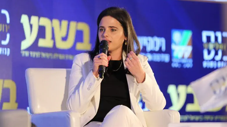 Айелет Шакед