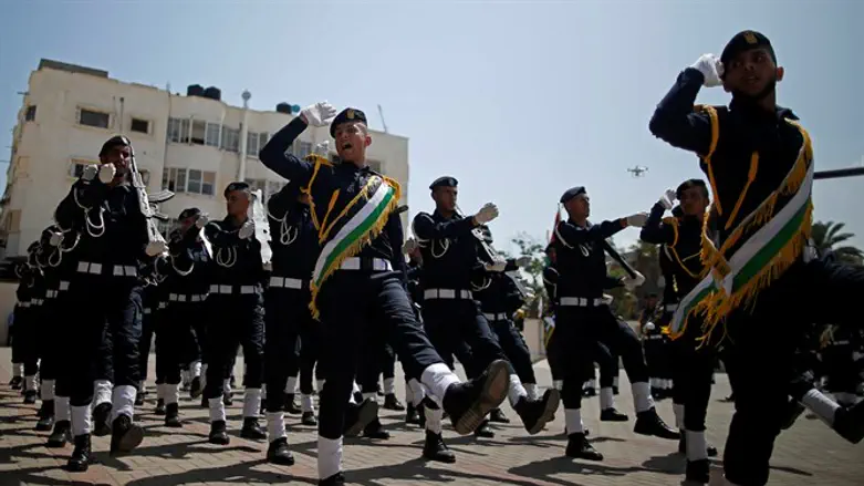 Goosestepping Palestinian Police cadets graduate in Gaza
