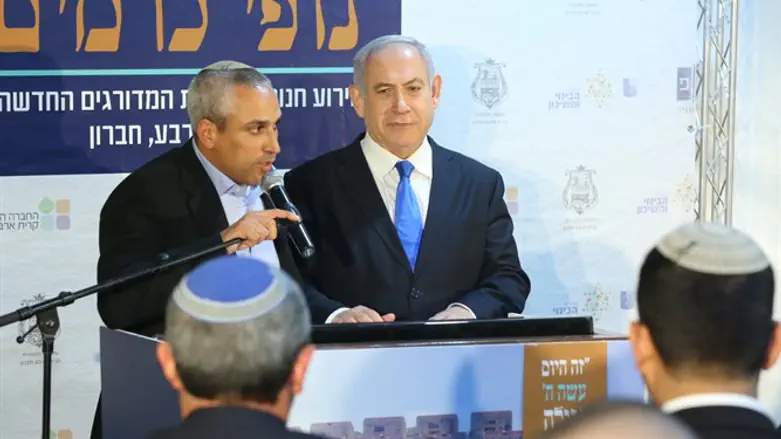 אלון יוניאן