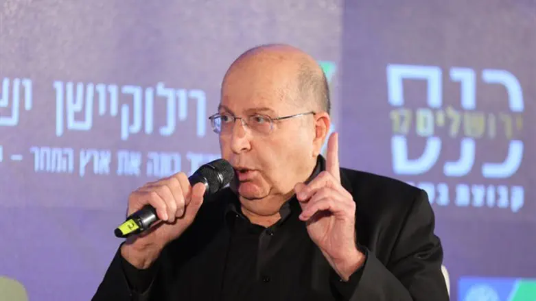 משה (בוגי) יעלון