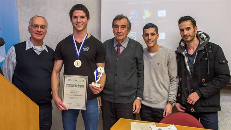 Daniel Markowitz with Dr. Yevgeny Frishman, from the Department of Electrical an