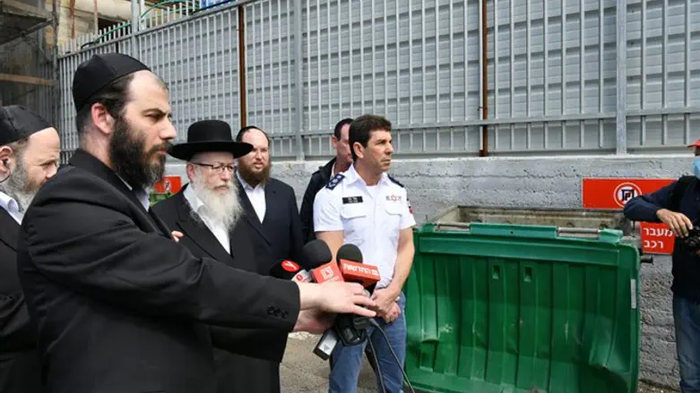 ליצמן בביקור בקלפיות הקורונה