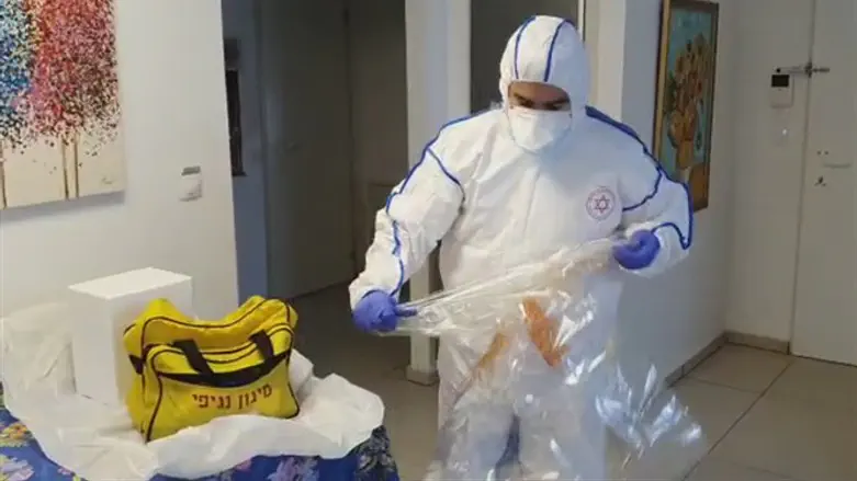 Сотрудник "Маген Давид Адом"