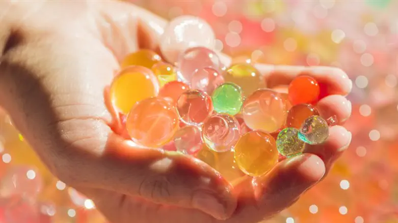 רק נראים תמימים