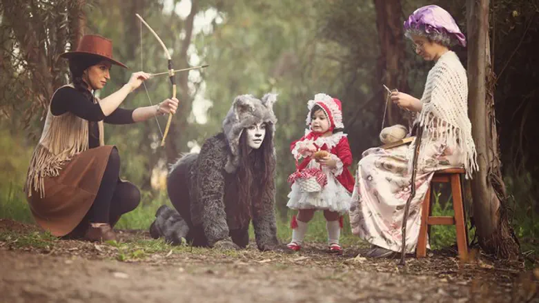 דמויות מאגדת הילדים כיפה אדומה